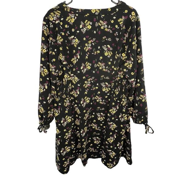 Torrid Black Knee Length Floral Dress - Picture 4 of 5